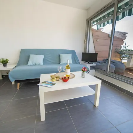 Apartment Le Quai Aux Fleurs-7 By Interhome
